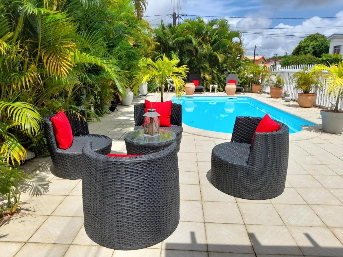 Coquet F2 Climatise Avec Piscine Au Lamentin Διαμέρισμα Le Lamentin Εξωτερικό φωτογραφία
