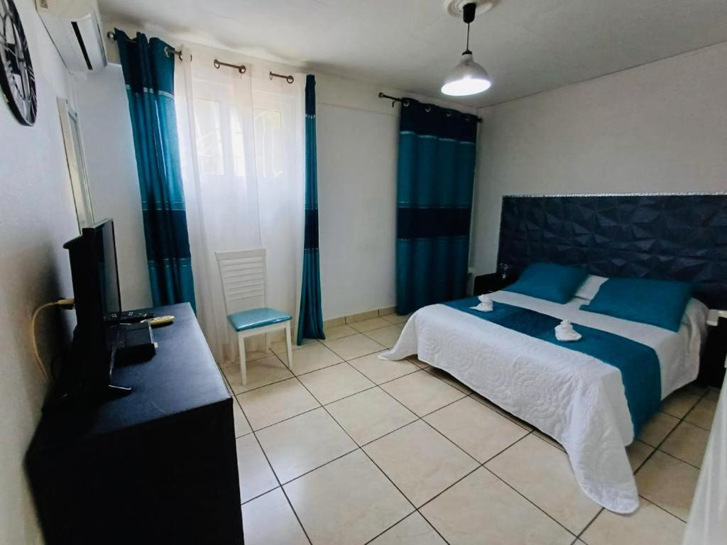 Coquet F2 Climatise Avec Piscine Au Lamentin Διαμέρισμα Le Lamentin Εξωτερικό φωτογραφία